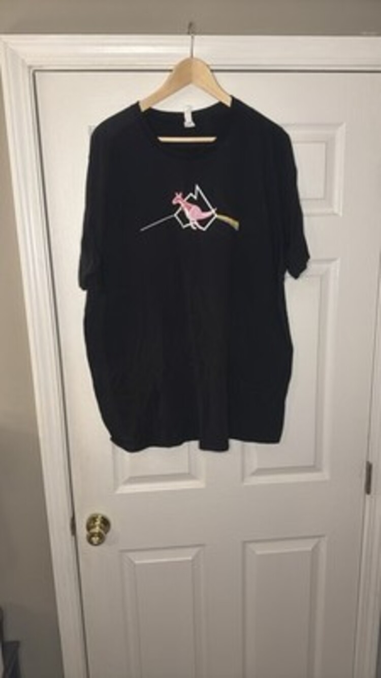 The Australian Pink Floyd Tour 2024 T-shirt Black W/ Pink Kangaroo Men’s 3XL